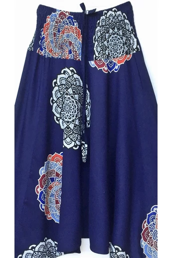 bőszárú, ejtett, ülepű, aladdin, nadrág, gumis, derekú, sötét, kék, színes, mandala, mintás, viszkóz, pamut, lezser, női divat, trend, bohém, elegáns, egyedi, különleges, szellős, kényelmes