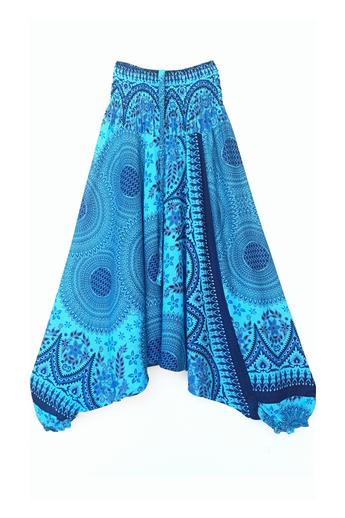 bőszárú, ejtett, ülepű, aladdin, nadrág, gumis, derekú, égkék, kék, színes, mandala, mintás, viszkóz, pamut, lezser, női divat, trend, bohém, elegáns, egyedi, különleges, szellős, kényelmes
