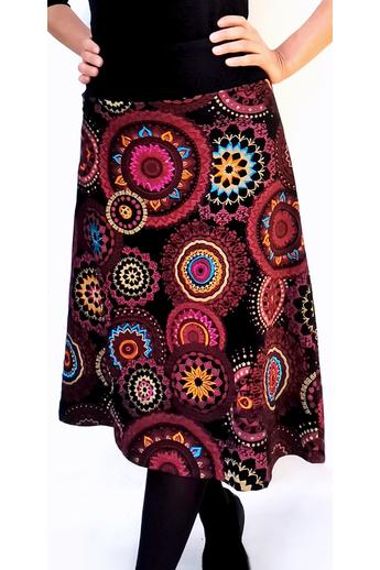 pamut, térdszoknya, fekete, bordó, mandala, mintás, trend, divat, egyedi, bohém, extravagáns, egzotikus, Nepál
