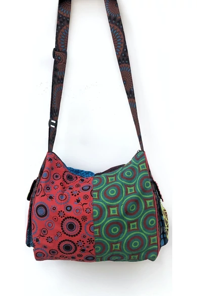pamut, zsebes, válltáska, cipzáras, bélelt, színes, patchwork, mintás, kék, piros, zöld, sárga, barna, fekete, narancs, textil, egyedi, női, kiegészítő, divat, trend