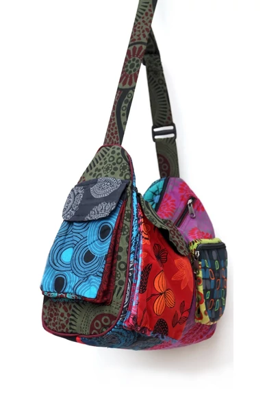 pamut, zsebes, válltáska, cipzáras, bélelt, színes, patchwork, mintás, kék, piros, zöld, sárga, barna, fekete, narancs, textil, egyedi, női, kiegészítő, divat, trend