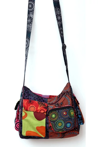 pamut, zsebes, válltáska, cipzáras, bélelt, színes, patchwork, mintás, kék, piros, zöld, sárga, barna, fekete, narancs, textil, egyedi, női, kiegészítő, divat, trend