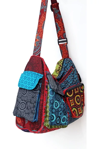 pamut, zsebes, válltáska, cipzáras, bélelt, színes, patchwork, mintás, kék, piros, zöld, sárga, barna, fekete, narancs, textil, egyedi, női, kiegészítő, divat, trend