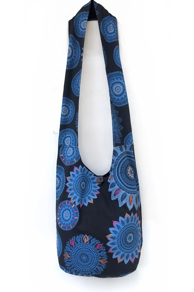 pamut, zsebes, válltáska, virág, mandala, mintás, cipzáras, bélelt, fekete, zöld, kék, színes, narancs, textil, egyedi, női, kiegészítő, divat, trend