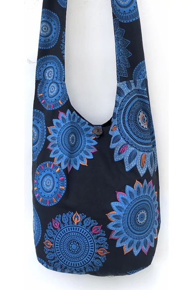 pamut, zsebes, válltáska, virág, mandala, mintás, cipzáras, bélelt, fekete, zöld, kék, színes, narancs, textil, egyedi, női, kiegészítő, divat, trend