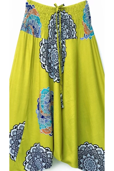 bőszárú, ejtett, ülepű, aladdin, nadrág, gumis, derekú, okker, sárga, színes, mandala, mintás, viszkóz, pamut, lezser, női divat, trend, bohém, elegáns, egyedi, különleges, szellős, kényelmes