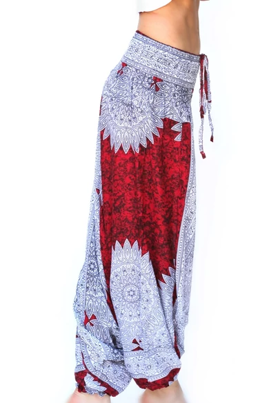 bőszárú, ejtett, ülepű, aladdin, nadrág, gumis, derekú, fehér, piros, színes, mandala, mintás, viszkóz, pamut, lezser, női divat, trend, bohém, elegáns, egyedi, különleges, szellős, kényelmes