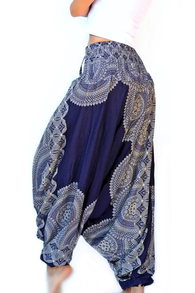 bőszárú, ejtett, ülepű, aladdin, nadrág, gumis, derekú, kék, krém, színes, mandala, mintás, viszkóz, pamut, lezser, női divat, trend, bohém, elegáns, egyedi, különleges, szellős, kényelmes