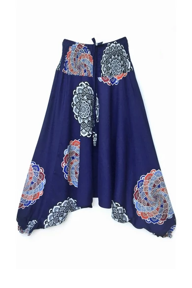 bőszárú, ejtett, ülepű, aladdin, nadrág, gumis, derekú, sötét, kék, színes, mandala, mintás, viszkóz, pamut, lezser, női divat, trend, bohém, elegáns, egyedi, különleges, szellős, kényelmes