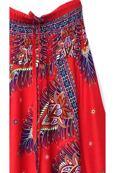bőszárú, ejtett, ülepű, aladdin, nadrág, gumis, derekú, piros, színes, pávatoll, mintás, viszkóz, pamut, lezser, női divat, trend, bohém, elegáns, egyedi, különleges, szellős, kényelmes