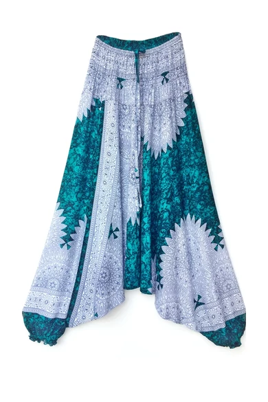 bőszárú, ejtett, ülepű, aladdin, nadrág, gumis, derekú, fehér, zöld, színes, mandala, mintás, viszkóz, pamut, lezser, női divat, trend, bohém, elegáns, egyedi, különleges, szellős, kényelmes