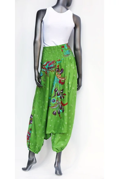 bőszárú, ejtett, ülepű, aladdin, nadrág, gumis, derekú, zöld, kiwi, aloe, színes, virágos, viszkóz, pamut, lezser, női divat, trend, bohém, elegáns, egyedi, különleges, szellős, kényelmes