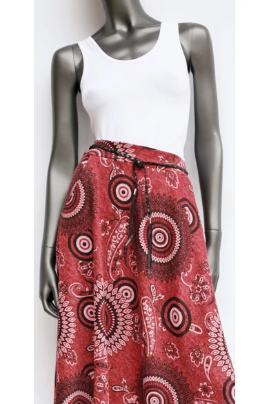 női, hosszú, zsebes, szoknya, övvel, fekete, bordó, piros, mályva, mandala, virág, mintás, trend, divat, egyedi, bohém, extravagáns, egzotikus 